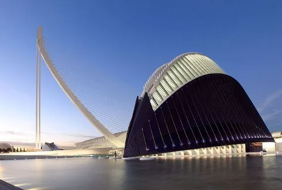 Exterior del Ágora de Valencia