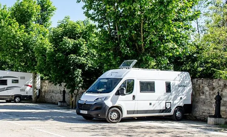 Área para autocaravanas.