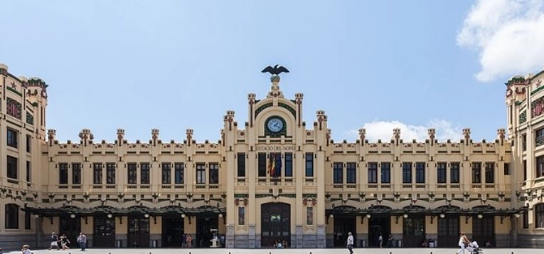 Fachada de la Estación del Norte de Valencia