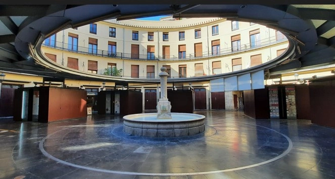 Plaza Redonda de Valencia reformada y moderna.